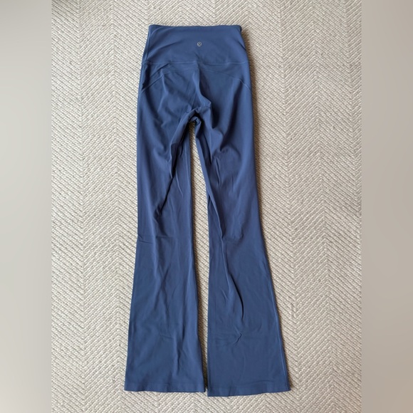 Lululemon Blue Groove Super-High-Rise Flared Pant Nulu sz 4 - Picture 2 of 5